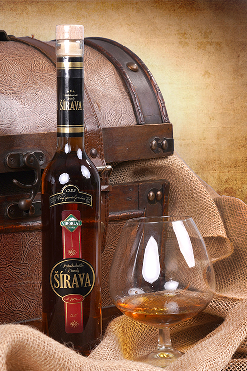 DŽENTLMENI, VAŠA ŠÍRAVA BRANDY  40%  0,5l 